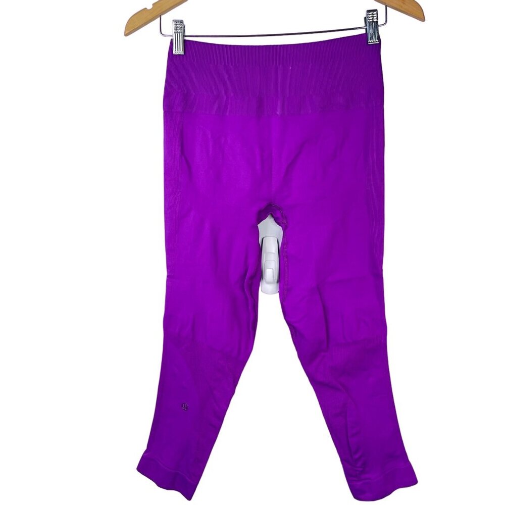 Lululemon Athletica Leggings Size 6 High Rise Crop Capri Yoga Active Purple